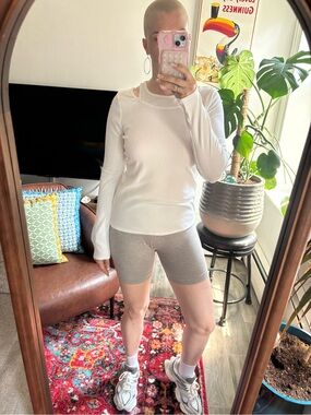 Abercrombie & Fitch white long sleeve top